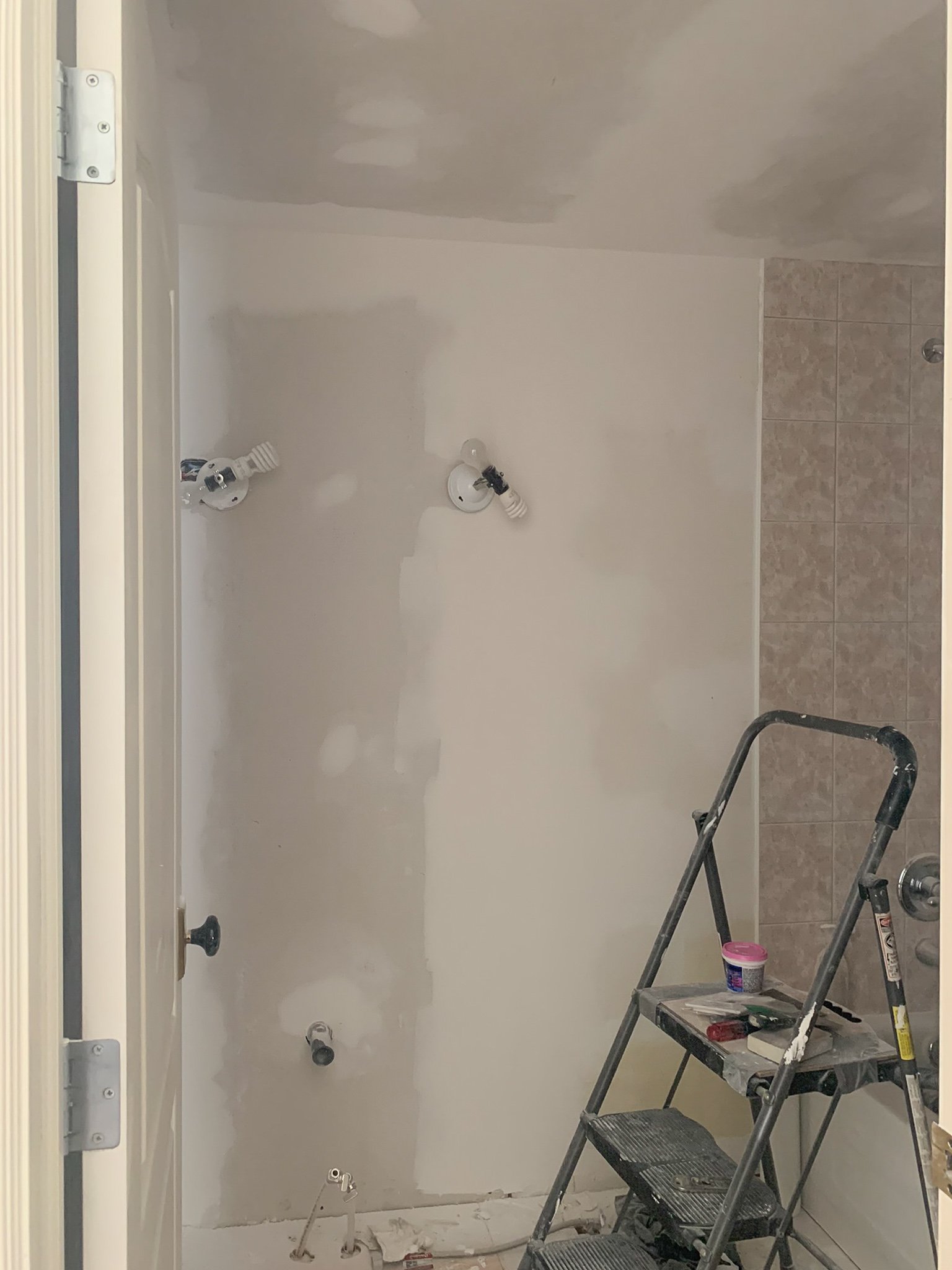 Finished Drywall in bathroom