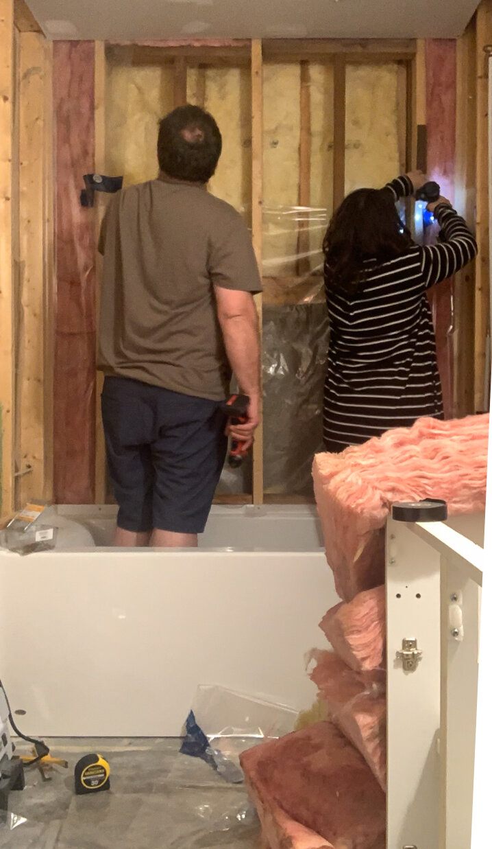 installing framing around a tub surround