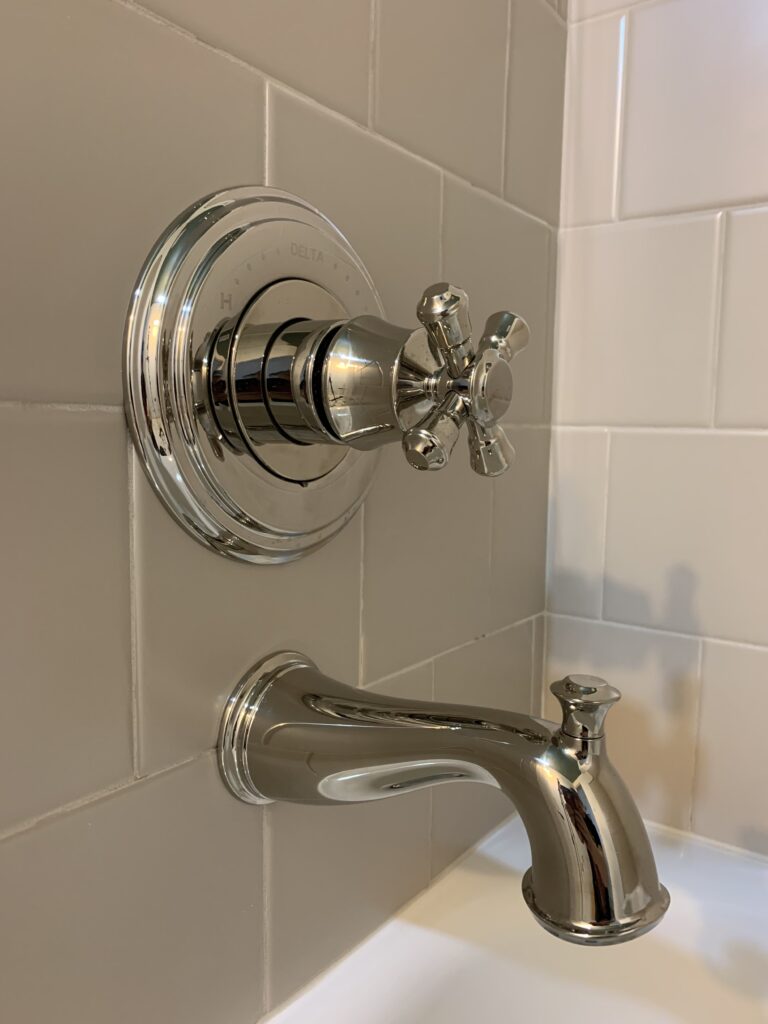 New polished nickel traditional style shower fixtures