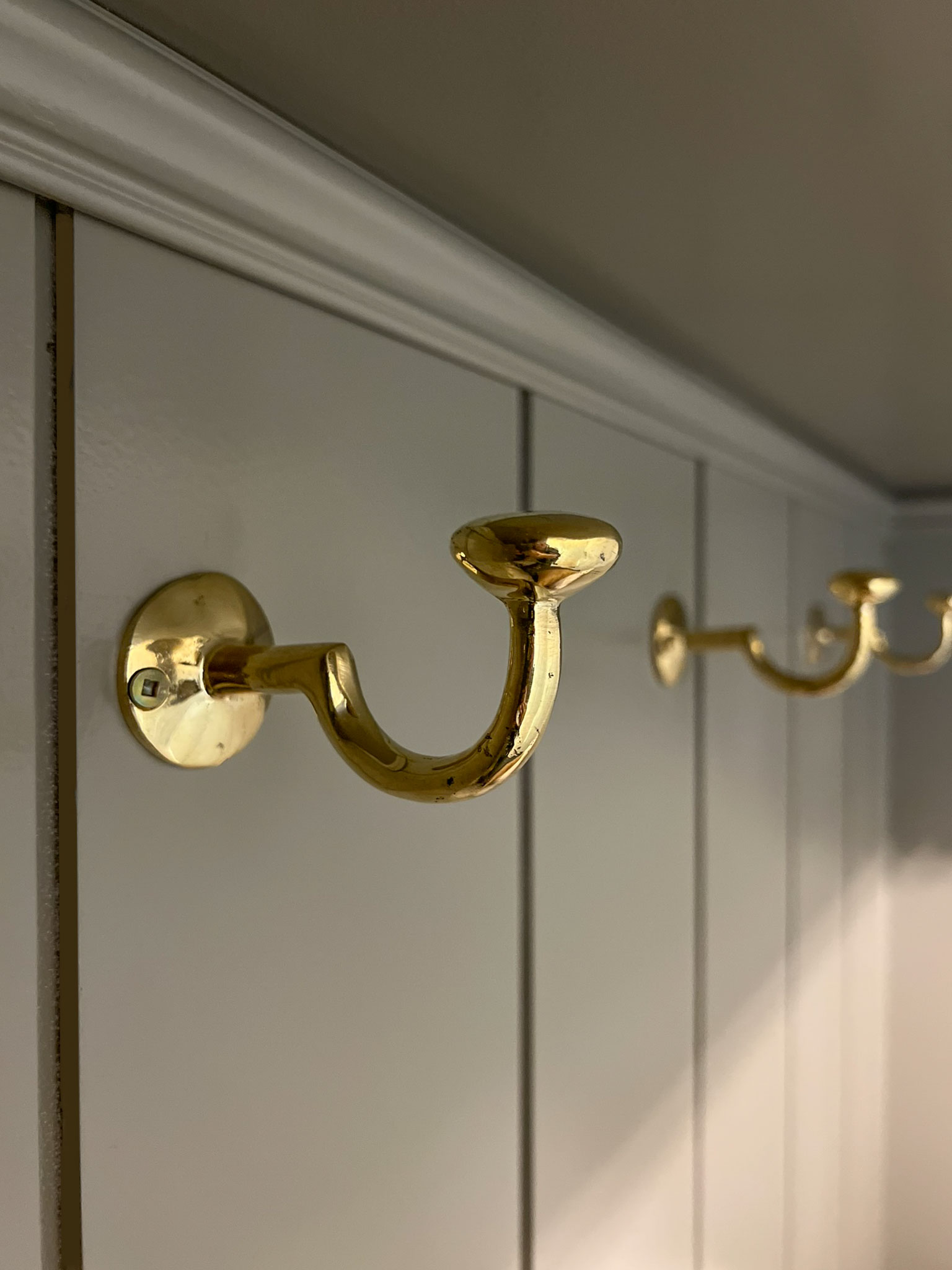 Farmhouse Kitchen // Picking our Unlacquered Brass Hardware — The