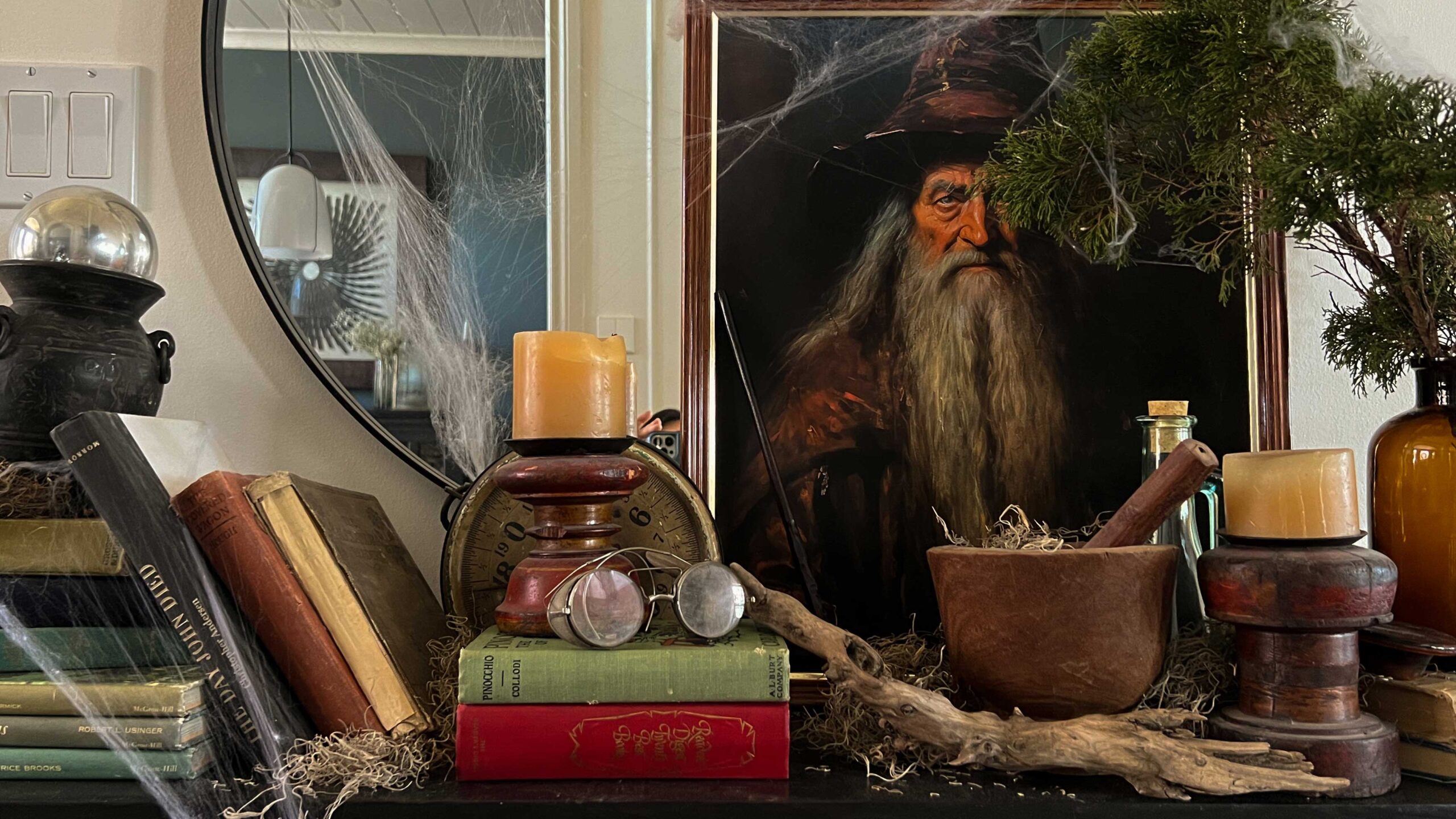 How to Design Your Harry Potter Office: Decor, Desk Accessories