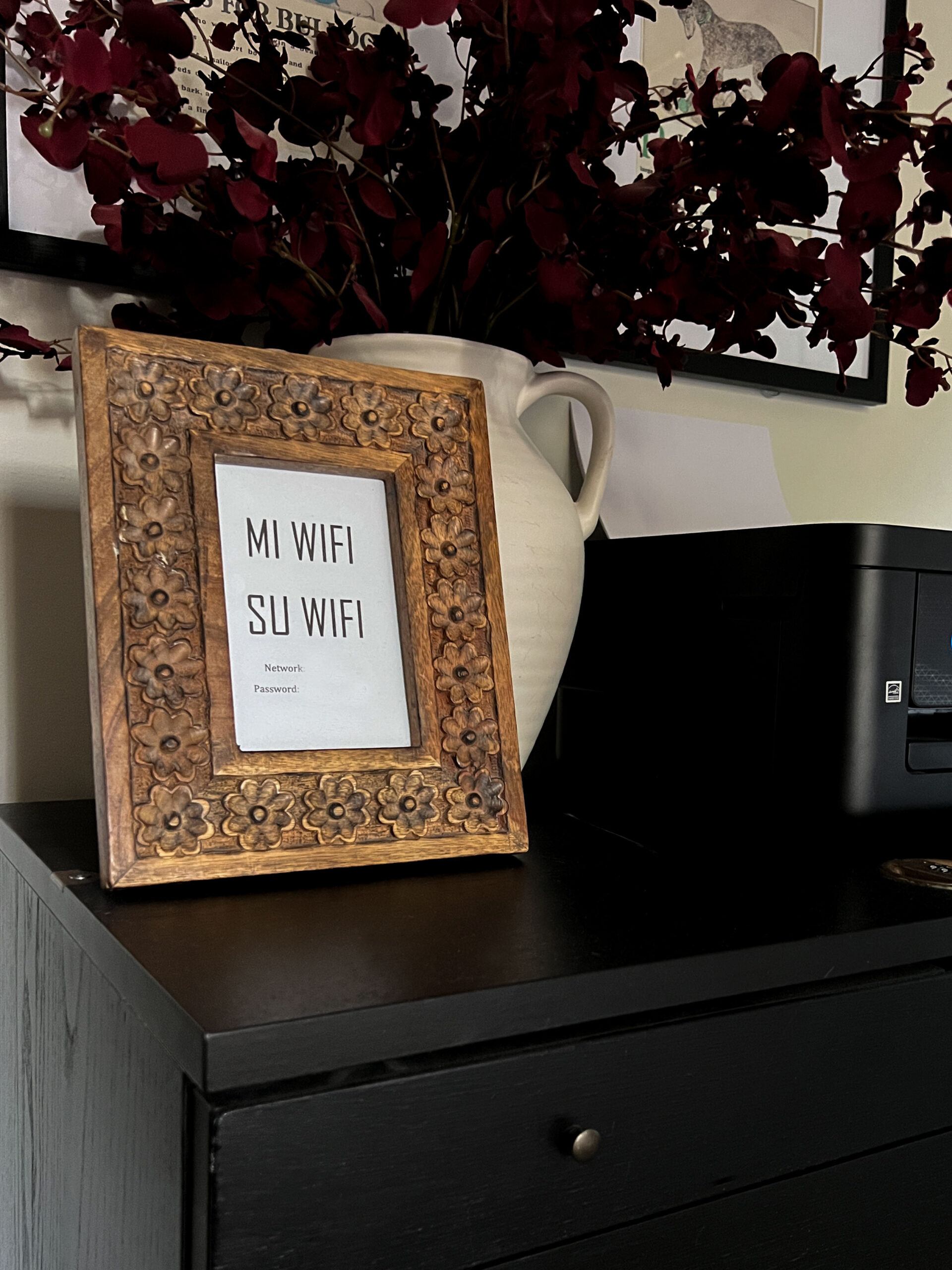 picture of a frame with Wifi password