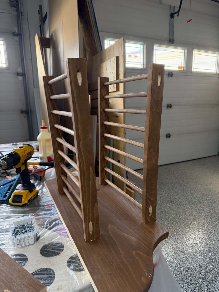Plate rack during its assembly